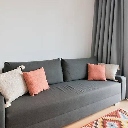 شقة Rakowska - Miejsce W Garazu W Cenie - Parking Spot Included