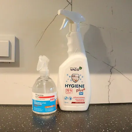 شقة Rakowska - Miejsce W Garazu W Cenie - Parking Spot Included وارسو